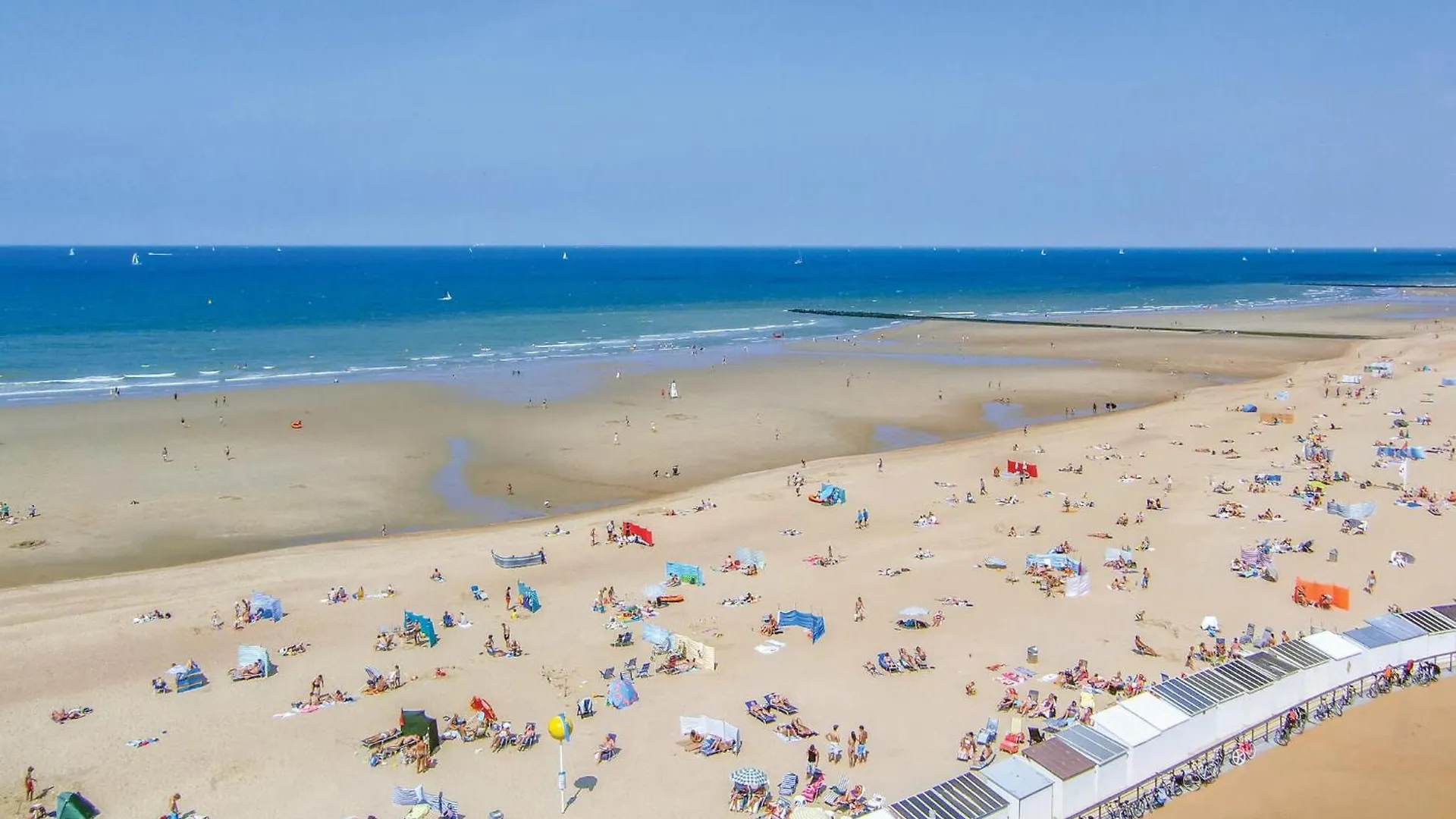 Lovely Apartment In Oostende With Kitchen  Οστένδη